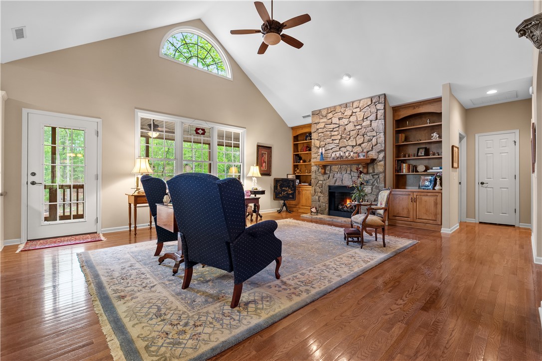 700 Island Pine Drive, Seneca, South Carolina image 10