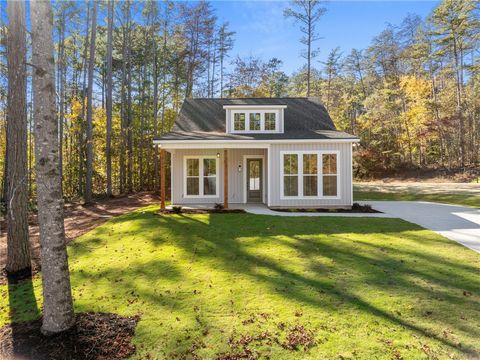 Photo of 602 Dryden Drive, Westminster, SC 29693 (MLS # 20294567)