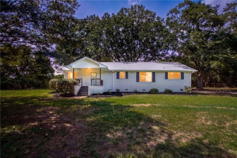 Homes For Sale - 488 Tabor Woods Road<br/> Pickens, SC 29671