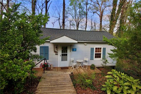 Photo of 1221 Broadwater Drive, Anderson, SC 29626 (MLS # 20298952)