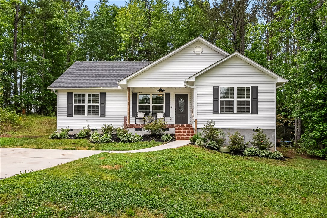 600 Brook Street, Honea Path, South Carolina image 1