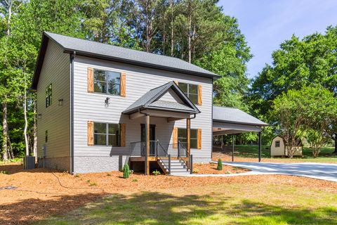 Photo of 906 Fairfield Drive, Seneca, SC 29678 (MLS # 20301010)