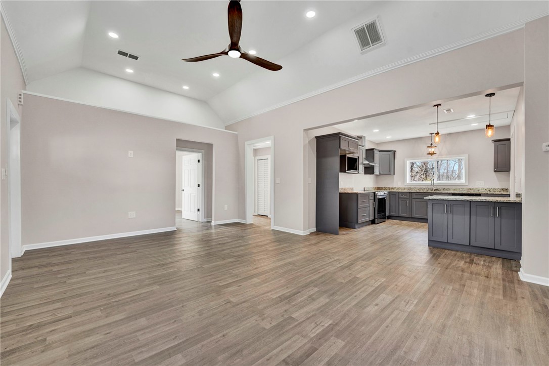 1310 S Bell Street, Clinton, South Carolina image 21