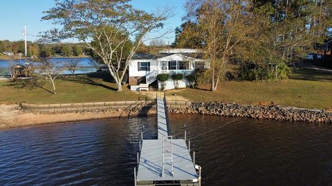 Homes For Sale - 404 Camel Road<br/> Abbeville County, Iva, SC 29655