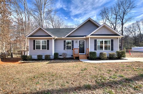 Photo of 110 Sanders Drive, Easley, SC 29642 (MLS # 20297301)