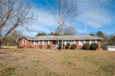 Photo of 6400 Abbeville Highway, Anderson, SC 29624 (MLS # 20297381)