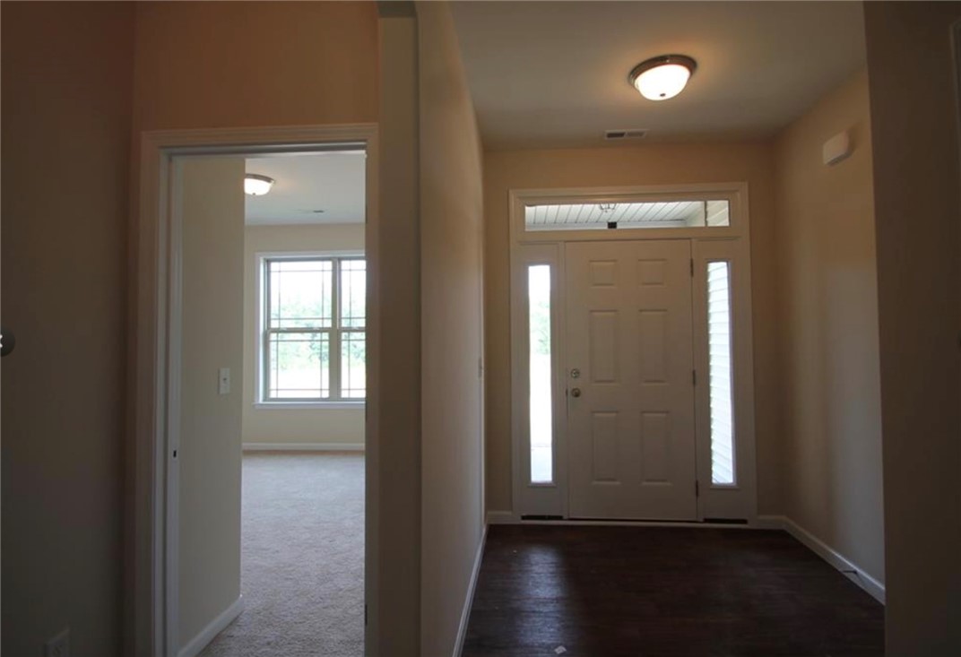 324 S Stonegate Drive, Seneca, South Carolina image 3