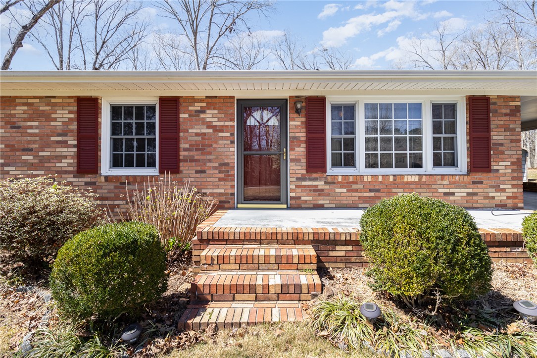234 Oakwood Drive, Easley, South Carolina image 5