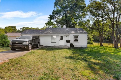 Photo of 303 S Elm Street, Pendleton, SC 29670 (MLS # 20300562)