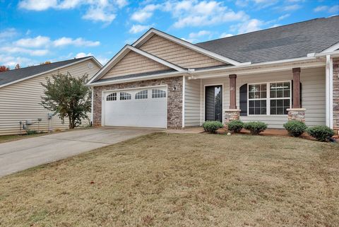 Townhouse For Sale - 27 Hillsborough Drive<br/> Anderson, SC 29621