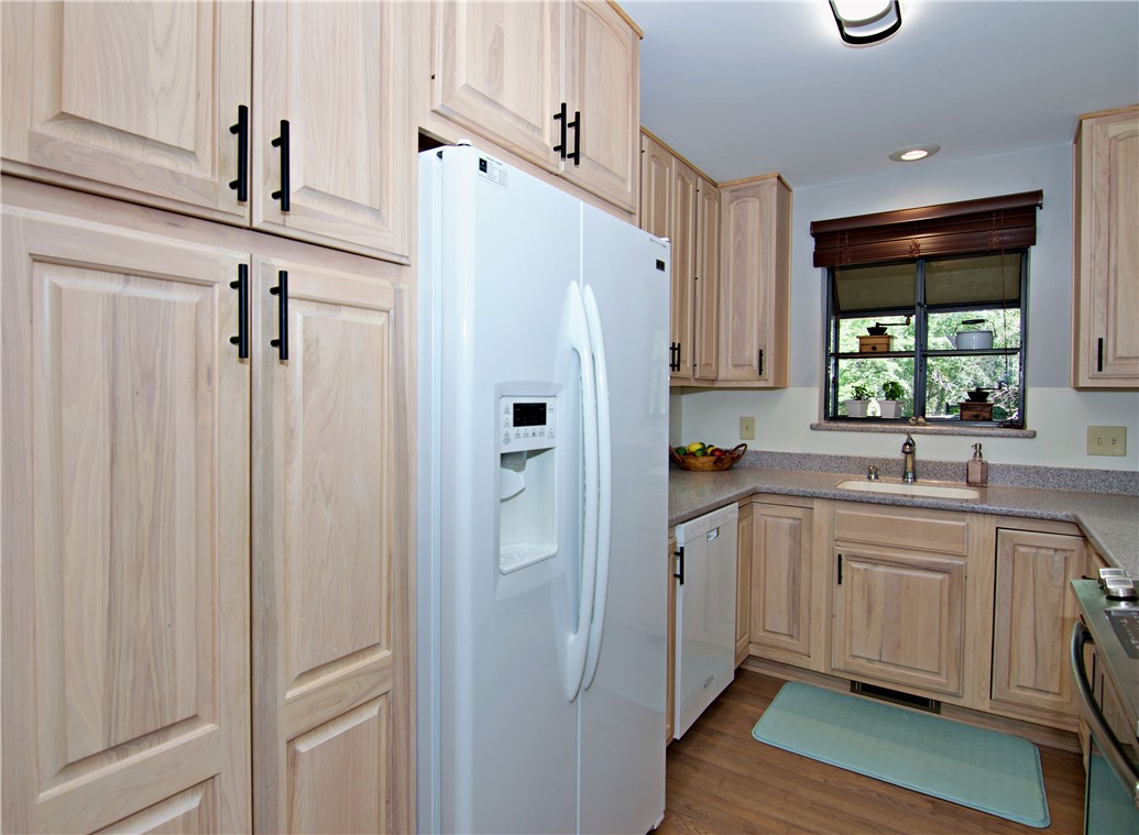 131 Harbor Lights Drive, Salem, South Carolina image 10