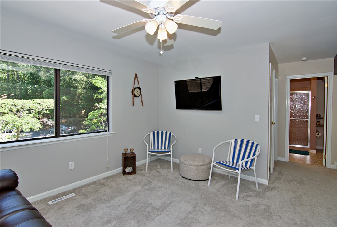 131 Harbor Lights Drive, Salem, South Carolina image 17