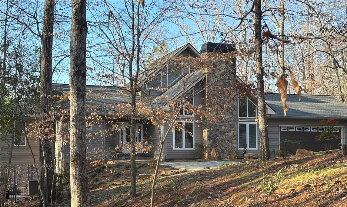 290 Coves End Point, Seneca, South Carolina image 1