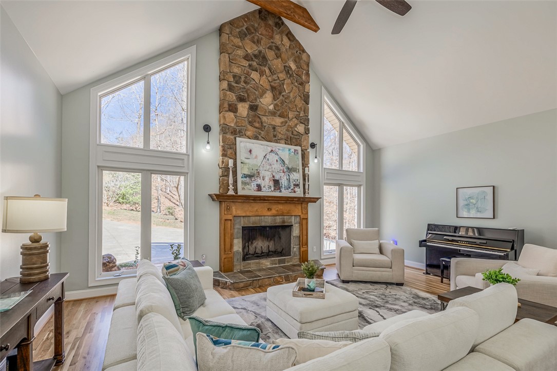 290 Coves End Point, Seneca, South Carolina image 4