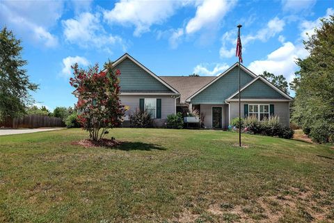 Photo of 303 Plantation Point, Anderson, SC 29625 (MLS # 20298204)