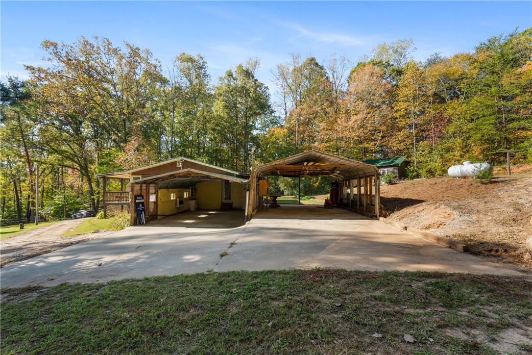 625 Little Crowe Creek Road, Pickens, South Carolina image 20