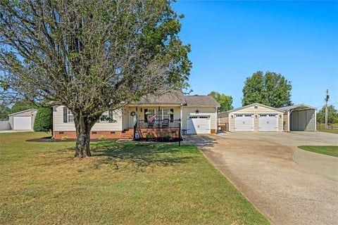 Photo of 623 New Hope Road, Anderson, SC 29626 (MLS # 20305853)