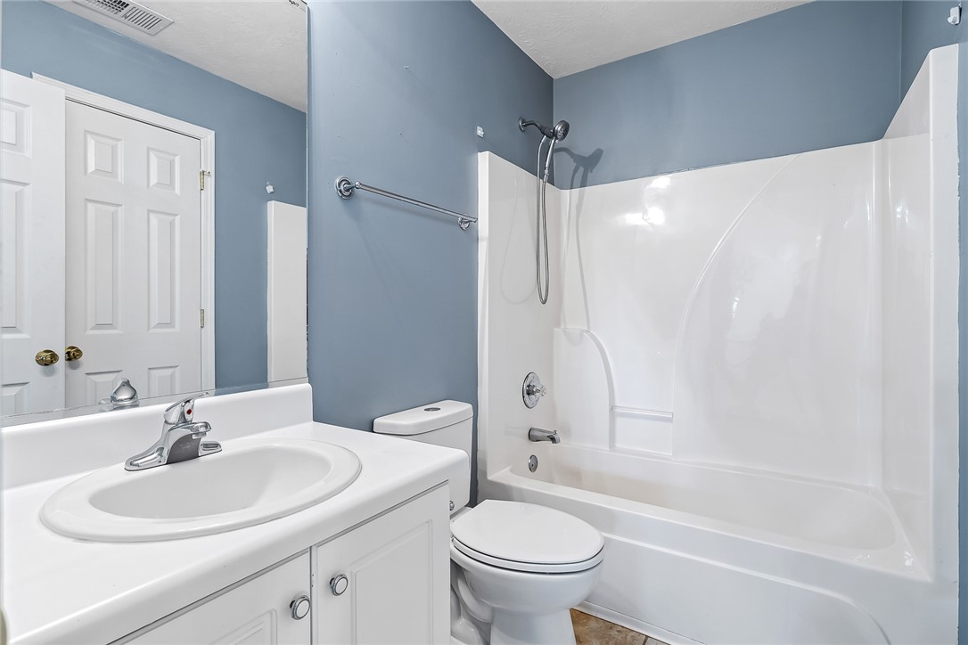 Anderson, South Carolina 29625, United States, 2 Bedrooms Bedrooms, ,2 BathroomsBathrooms,Residential,Pending,175109