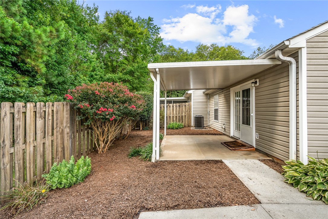 Anderson, South Carolina 29625, United States, 2 Bedrooms Bedrooms, ,2 BathroomsBathrooms,Residential,Pending,175109