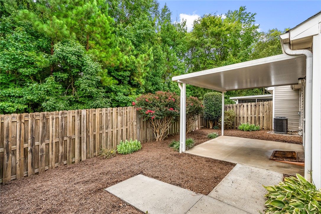 Anderson, South Carolina 29625, United States, 2 Bedrooms Bedrooms, ,2 BathroomsBathrooms,Residential,Pending,175109