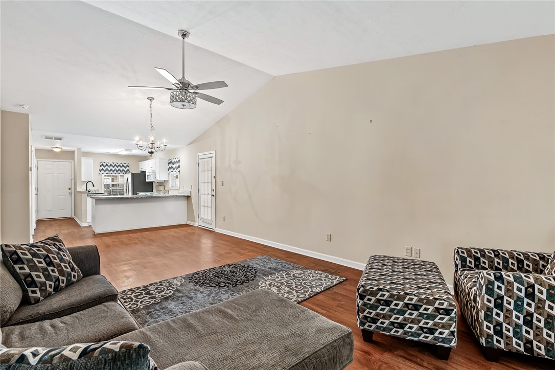 Anderson, South Carolina 29625, United States, 2 Bedrooms Bedrooms, ,2 BathroomsBathrooms,Residential,Pending,175109