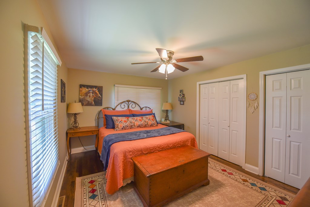 1801 Emerald Road, Greenwood, South Carolina image 2