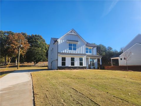 Homes For Sale - 307 Old Shirley Road<br/> Central, SC 29630
