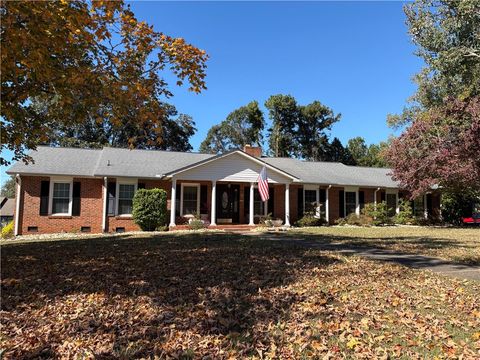 Photo of 301 Woodlake Road, Anderson, SC 29621 (MLS # 20293912)