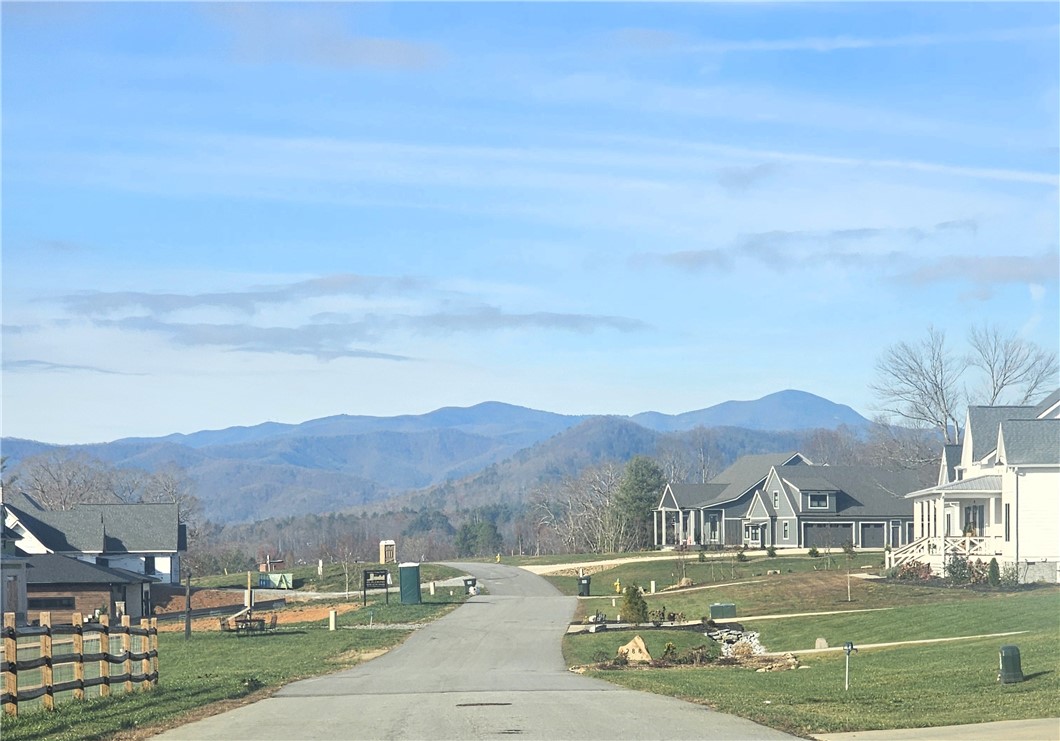 184 Majestic Ridge Road, Mills River, North Carolina image 15