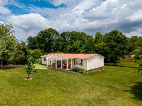Mobile Home For Sale - 164 Peachtree Lane<br/> Seneca, SC 29678