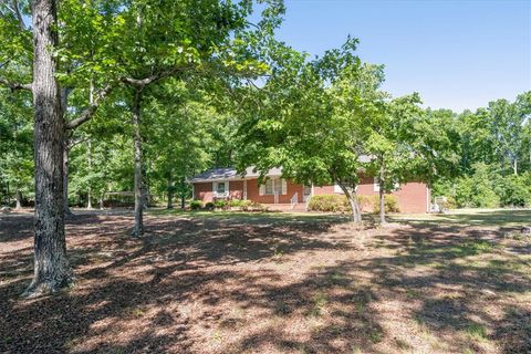 Photo of 304 Shaw Drive, Honea Path, SC 29654 (MLS # 20301443)