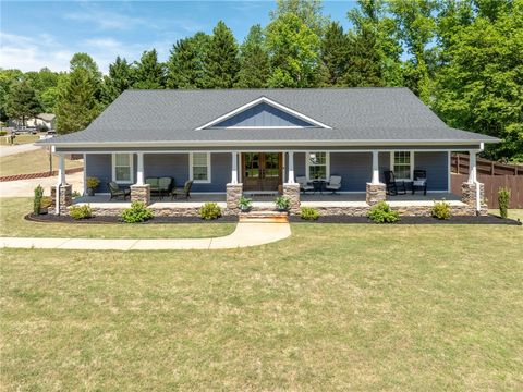 Photo of 102 Ginko Ridge, Pickens, SC 29671 (MLS # 20301130)
