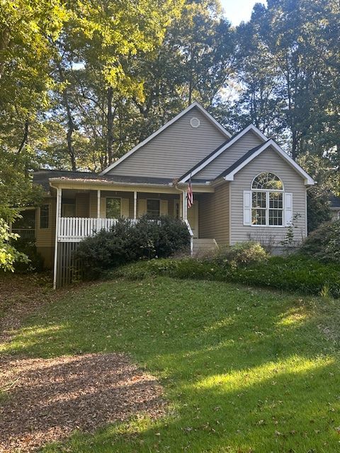 Photo of 905 N Crestview Drive, Seneca, SC 29678 (MLS # 20298294)