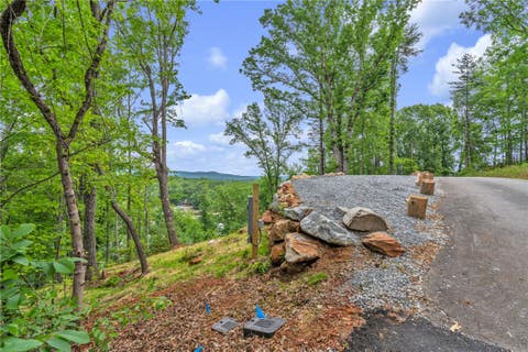 Vacant Land For Sale - 204 Whitewater Lake Road<br/> Tamassee, SC 29686