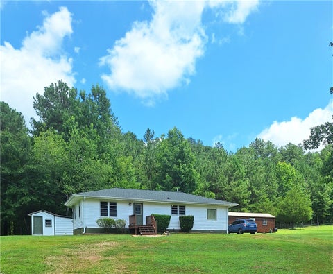 Photo of 3314 Browns Bridge Road, Bowman, GA 30624 (MLS # 20303695)