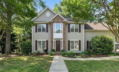 Photo of 401 Summerwalk Place, Simpsonville, SC 29681 (MLS # 20300055)