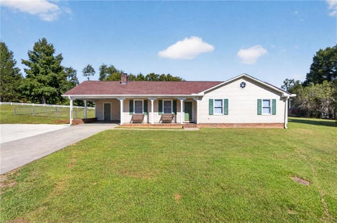 Photo of 2229 Saluda Dam Road, Easley, SC 29640 (MLS # 20306794)