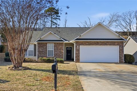 Photo of 1049 Blythwood Drive, Piedmont, SC 29673 (MLS # 20297117)