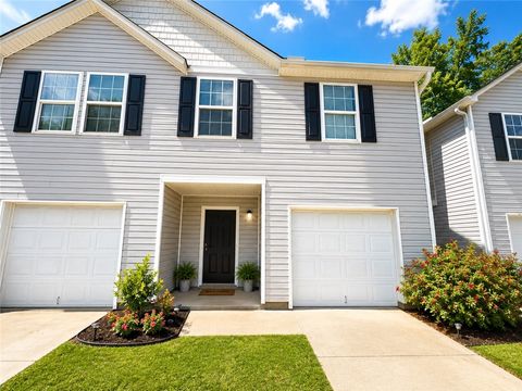 Townhouse For Sale - 163 Evonshire Boulevard<br/> Anderson, SC 29621