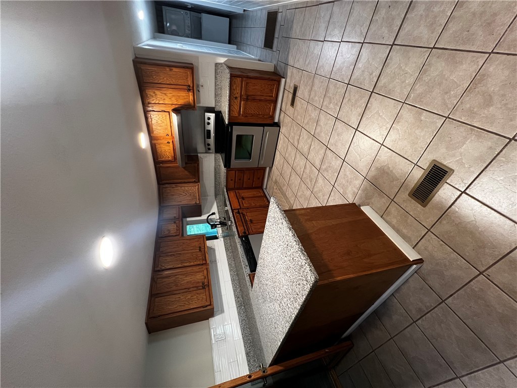 503 Lakewood Drive, Townville, South Carolina image 5