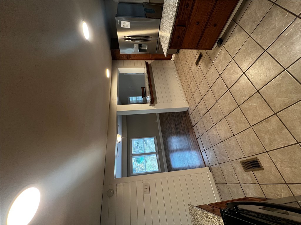 503 Lakewood Drive, Townville, South Carolina image 6