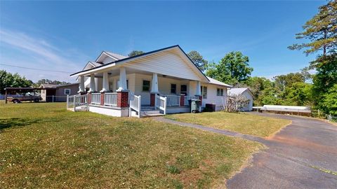 Photo of 21 Jantzen Court, Seneca, SC 29672 (MLS # 20300005)