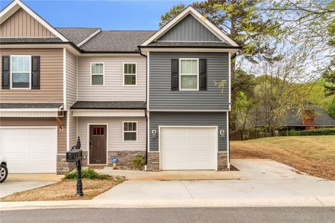 Photo of 102 Ventura Street, Anderson, SC 29621 (MLS # 20293255) Photo of 102 Ventura Street, Anderson, SC 29621 (MLS # 20293255)
