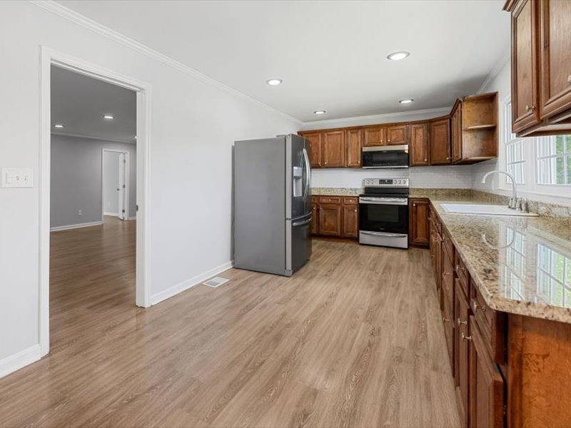 312 Pine Knoll Drive, Greenville, South Carolina image 13