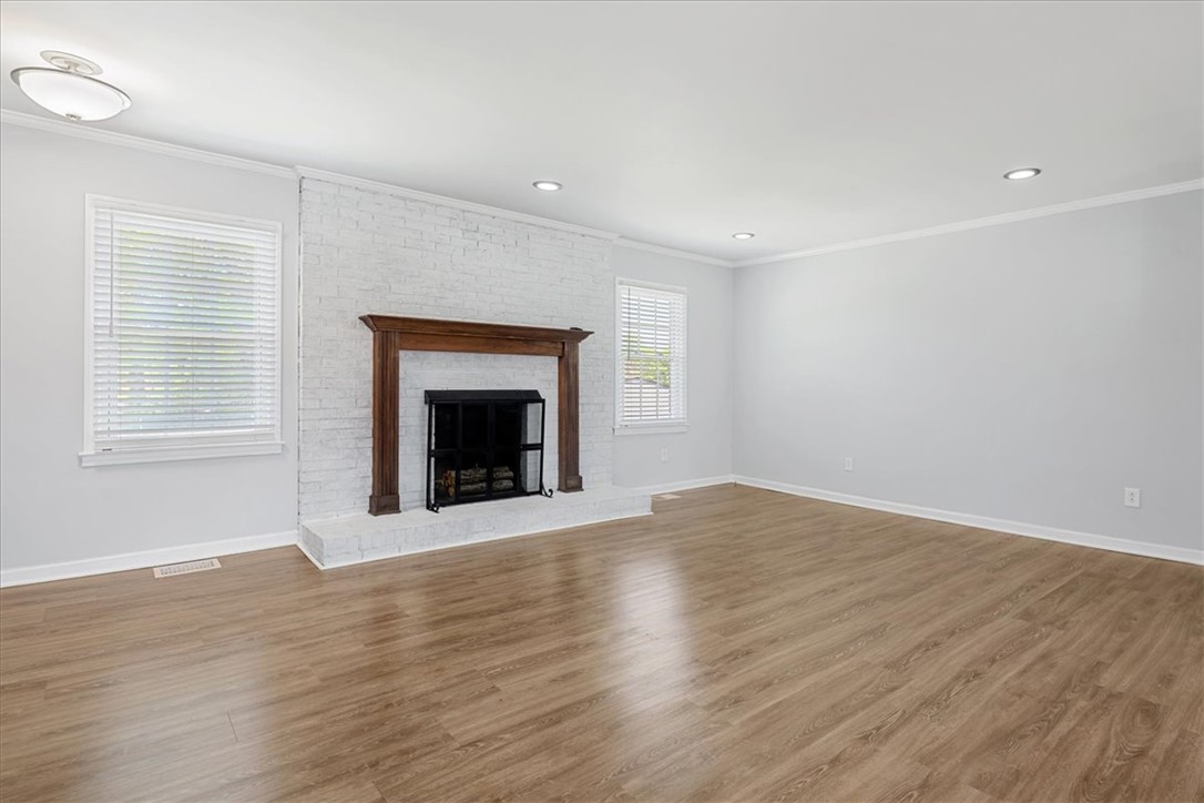 312 Pine Knoll Drive, Greenville, South Carolina image 6