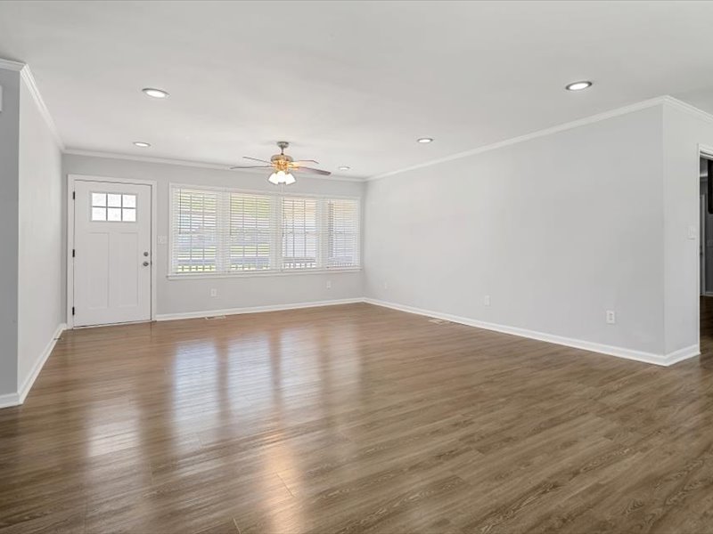 312 Pine Knoll Drive, Greenville, South Carolina image 7