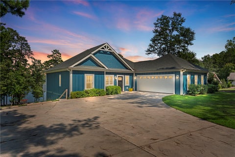 Photo for 347 McAlister Road