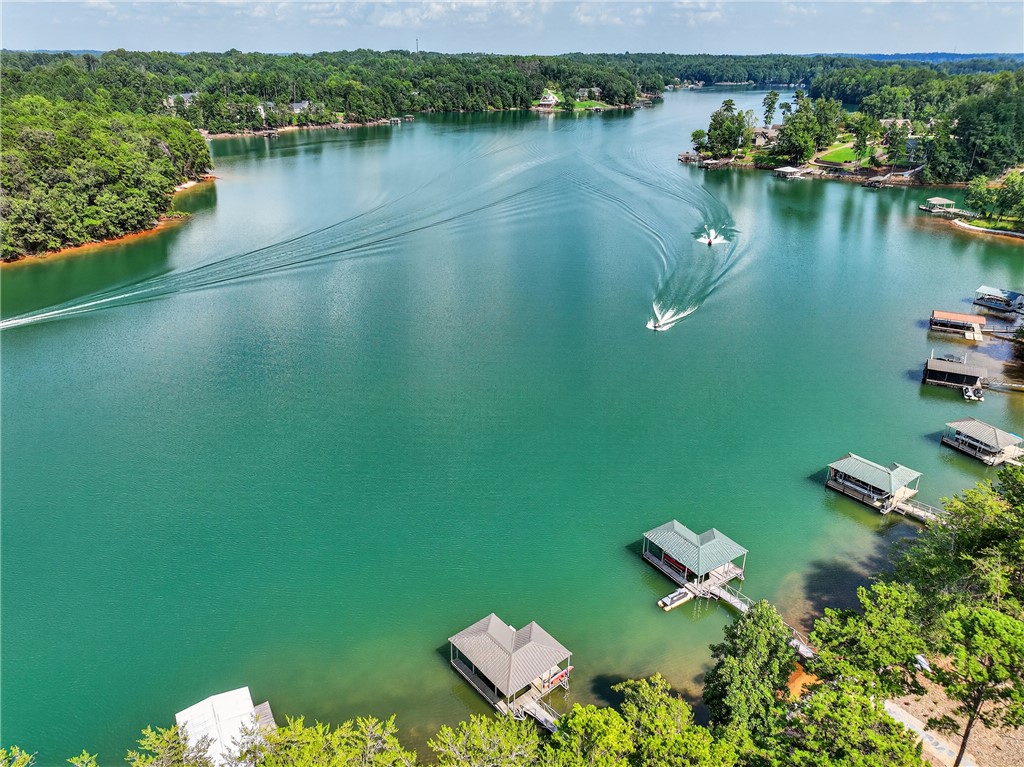 West Union, South Carolina 29696, United States, 4 Bedrooms Bedrooms, ,5 BathroomsBathrooms,Residential,Active,215866