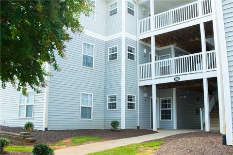 Photo of 186 University Village Drive #D, Central, SC 29630 (MLS # 20304274)