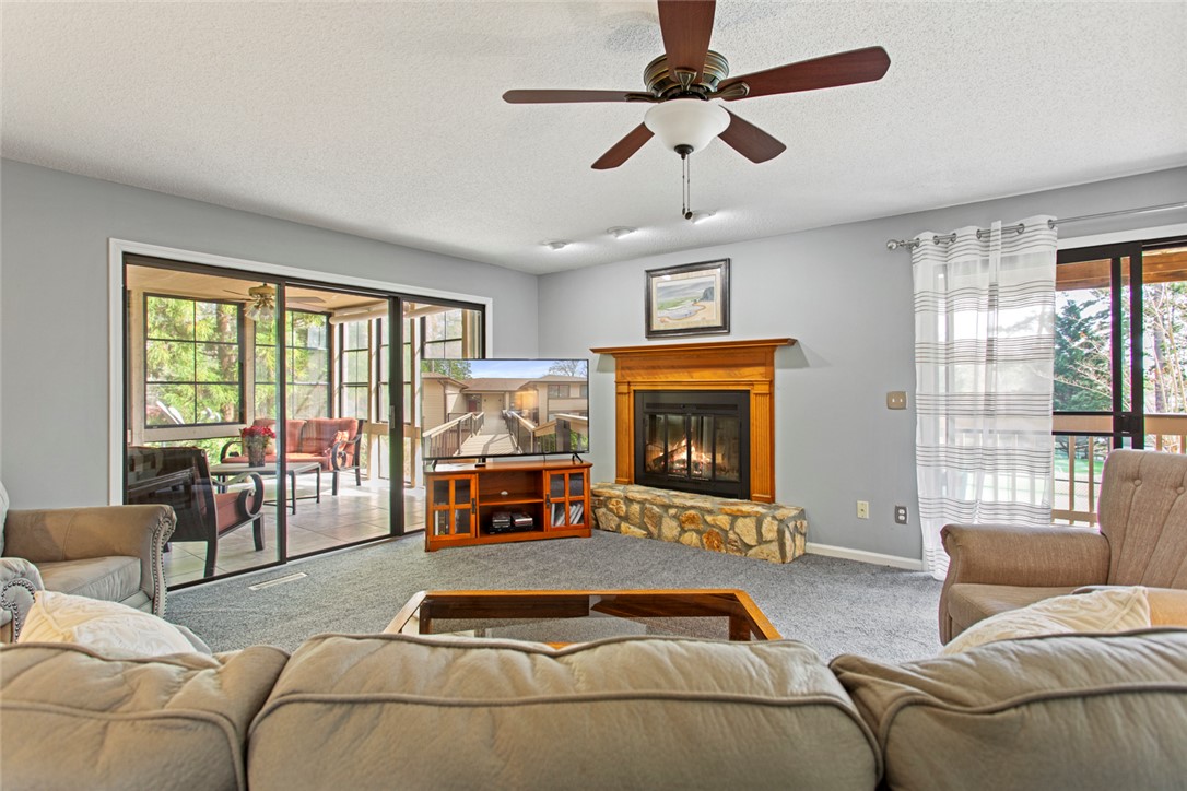 203 W Blue Heron Drive, Salem, South Carolina image 7